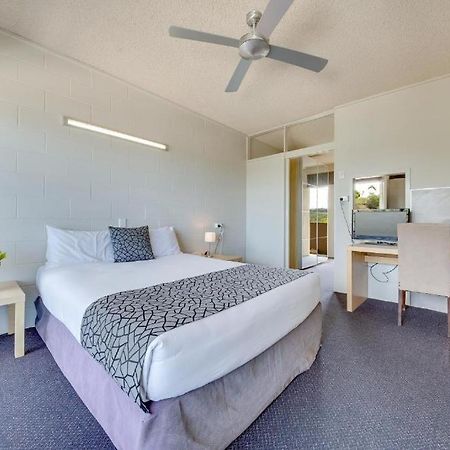 Camelot Motel Gladstone Bagian luar foto