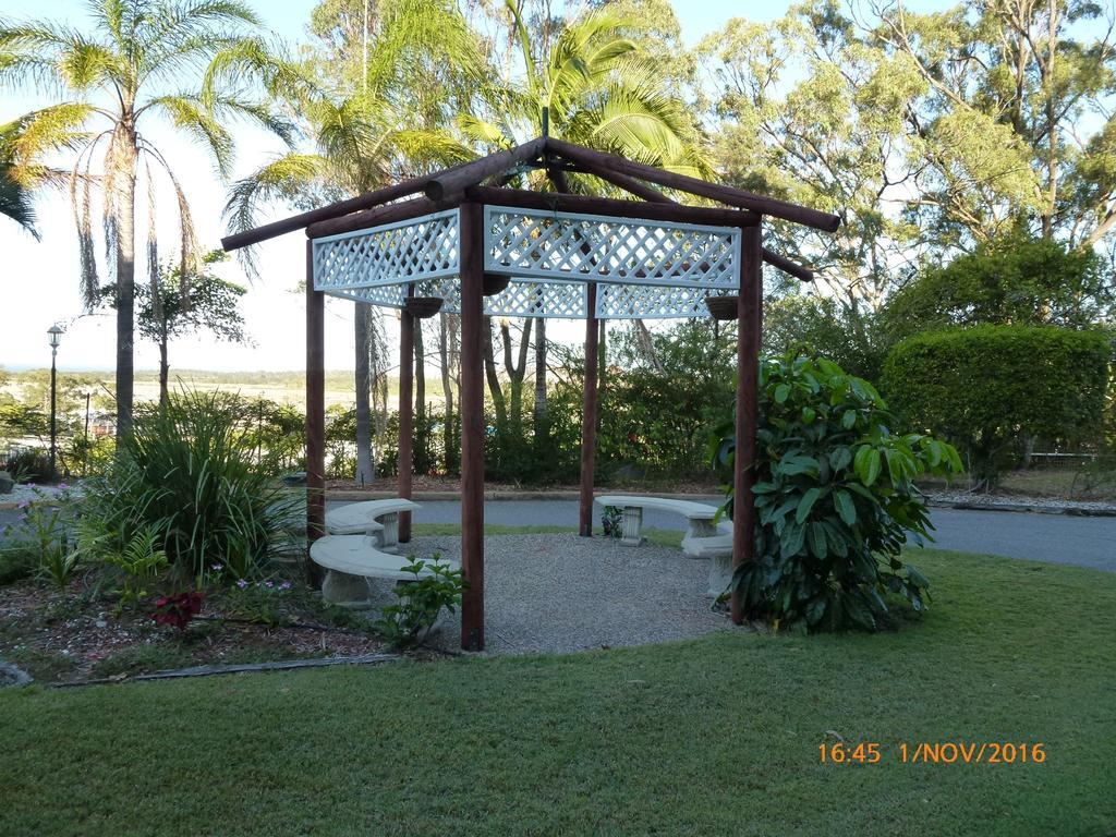 Camelot Motel Gladstone Bagian luar foto