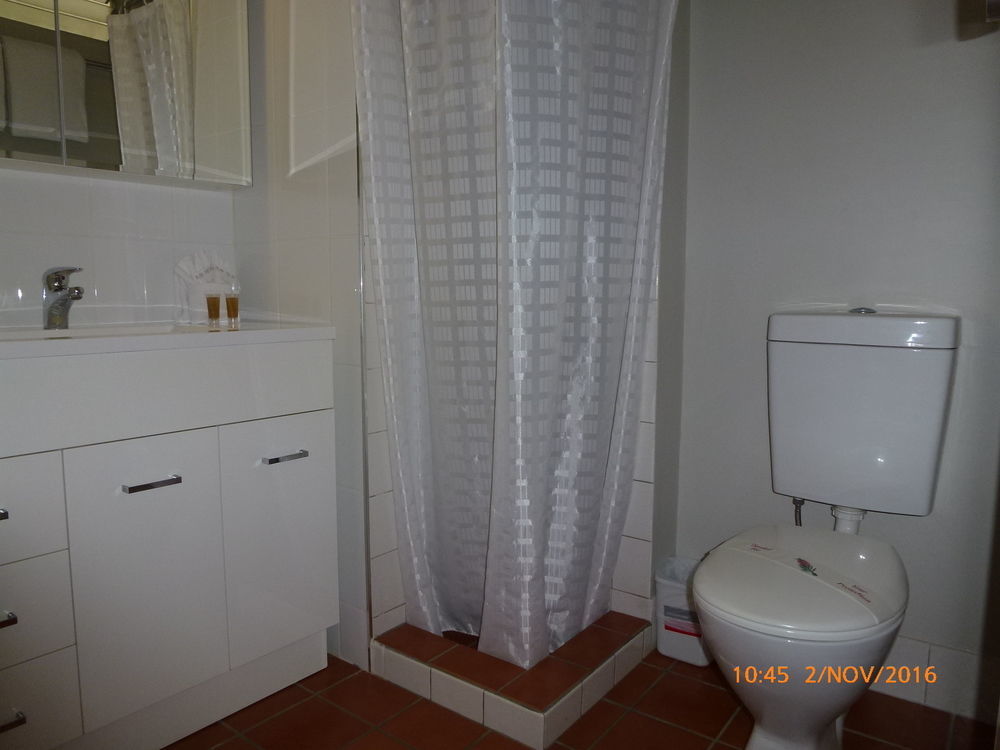 Camelot Motel Gladstone Bagian luar foto