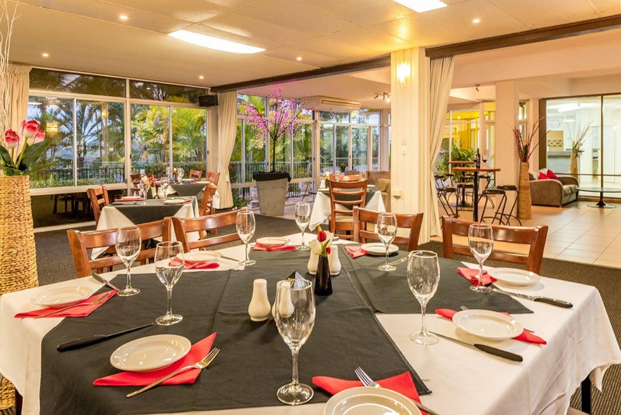 Camelot Motel Gladstone Bagian luar foto