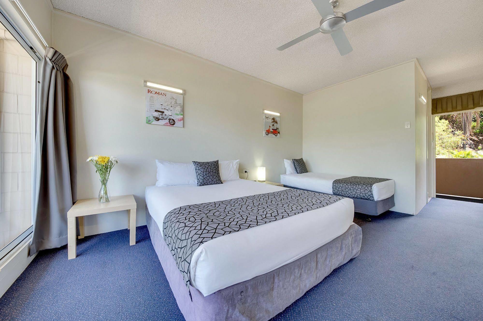Camelot Motel Gladstone Bagian luar foto